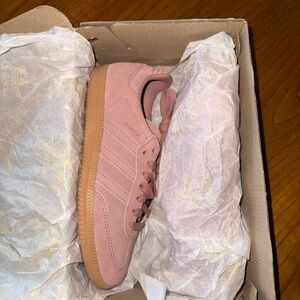 Adidas Samba OG Pink Suede Gum Sole Sneakers | Women’s 6